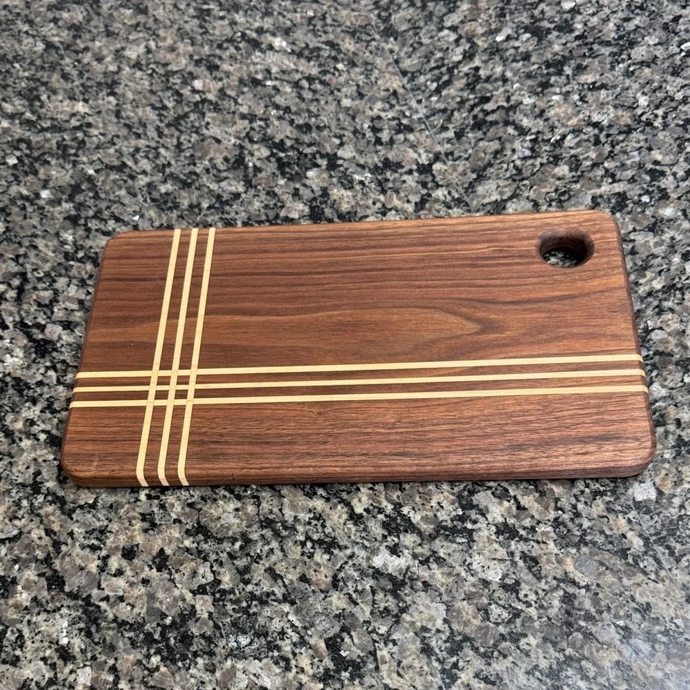 Wooden Cutting Board with thin Striped Design NEW